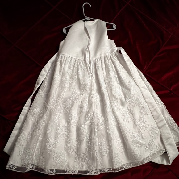 White dress - Picture 2 of 2